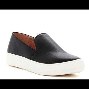 Abound Renzo Slip-on Sneaker in Black